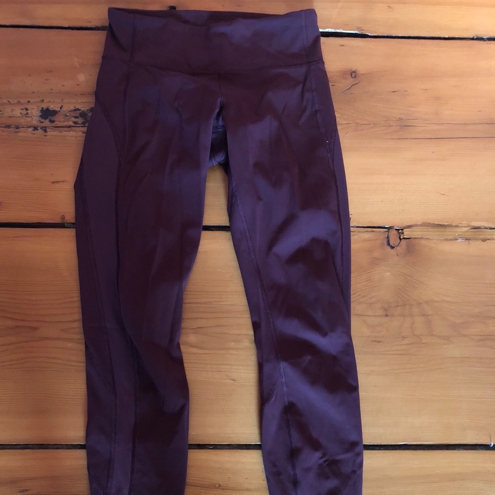 Lululemon leggings.